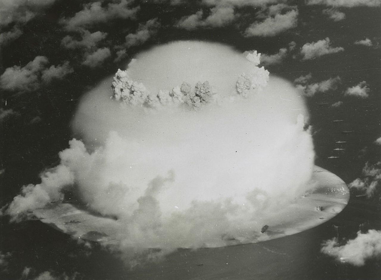 Atividade nuclear nas Ilhas Marshall em 1946 [Foto: Reuters]