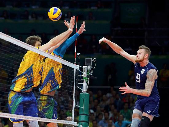 Rio 2016: Brasil bate Itália na final do voleibol