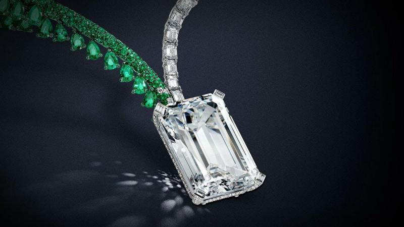 Resultado de imagem para maior diamante achado em angola vendido em genebra