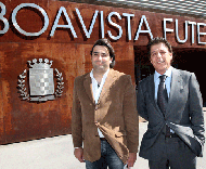 Joaquim Teixeira, presidente do Boavista, com o novo investidor, Sérgio Silva
