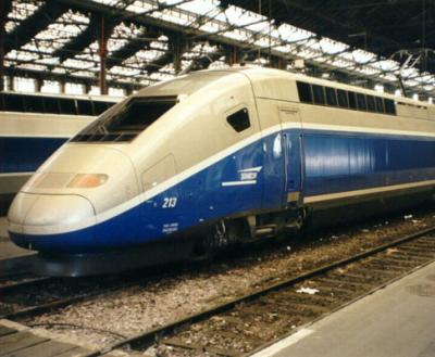 TGV funciona como «resposta à crise» - TVI