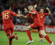 Pepe a festejar um golo que não valeu contra a Turquia