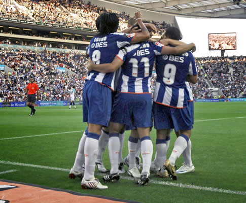 F.C. Porto entra a ganhar com o Belenenses (foto LUSA)