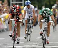 Imanol Erviti venceu, ao sprint, a 18ª etapa da Vuelta (EPA/MANUEL BRUQUE)