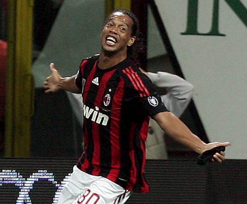 Ronaldinho Gaúcho, AC Milan