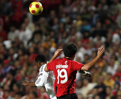 Benfica-Penafiel: Makukula salta com Pedro Moreira