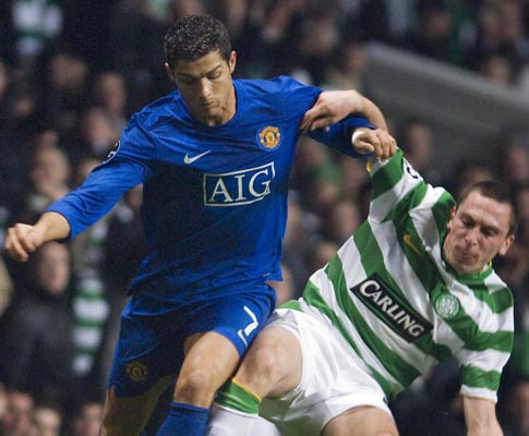 Cristiano Ronaldo e Scott Brown, Celtic vs ManUtd
