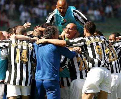 Juventus, a festa do título antes do Calciocaos
