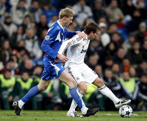 Pogrebnyak e Rafael Van der Vaart, Real Madrid vs Zenit