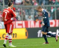 Desalento de Ribery (Bayern) perante a festa de Daniel Brosinski (Colónia)