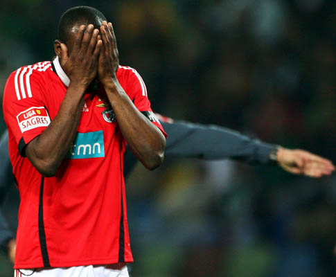 Sporting-Benfica: Suazo desolado