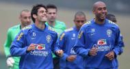 Kaká com Luisão num treino da selecção do Brasil