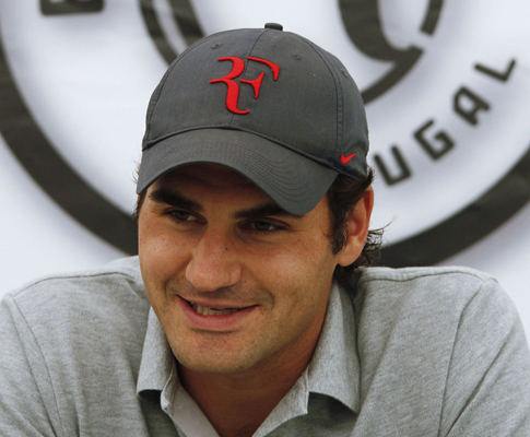 Roger Federer no Estoril Open (Reuters)
