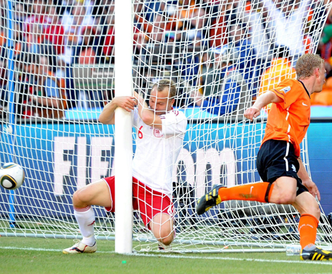 Mundial 2010: Holanda vs Dinamarca (EPA/ACHIM SCHEIDEMANN)