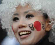 Adepta do Japão no jogo com o Paraguai