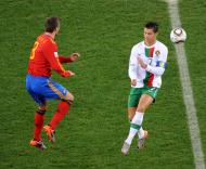 Mundial 2010: Espanha vs Portugal (EPA/HELMUT FOHRINGER)