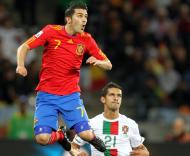 Mundial 2010: Espanha vs Portugal (EPA/MOHAMED MESSARA)