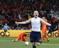 Julho: Iniesta marca, decide final do Mundial e recorda Jarque