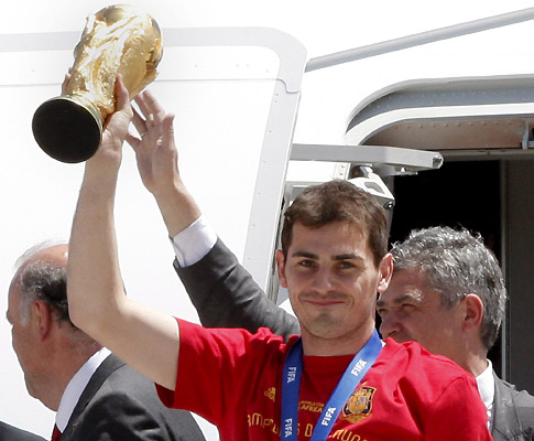 Casillas na chegada a Espanha