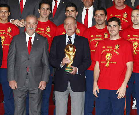 Rei Juan Carlos recebe selecção espanhola