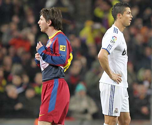 Barcelona-Real Madrid: Messi e Ronaldo de costas voltadas