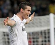 «Hat-trick» de Cristiano Ronaldo na goleada ao Levante (8-0)