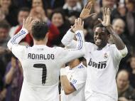 Bis de Ronaldo e Adebayor a somar no Real Madrid