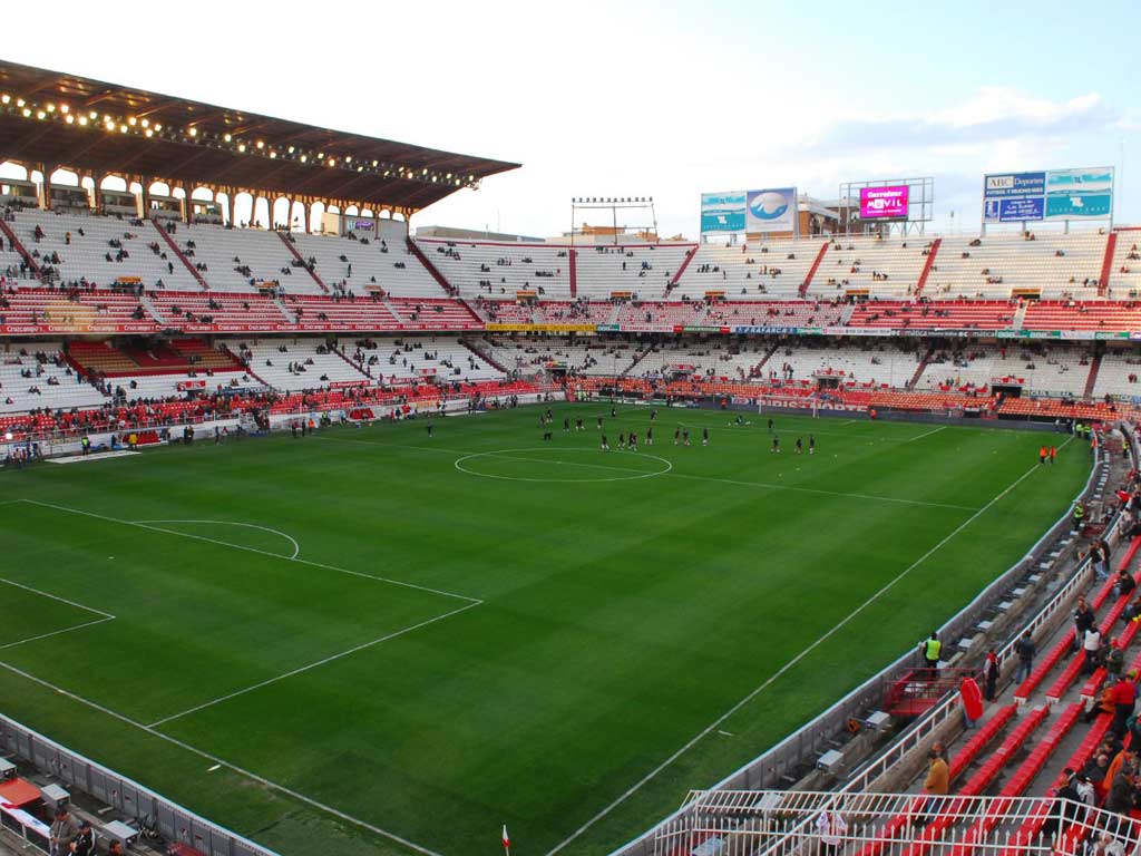 Estádio Ramon Sanchez-Pizjuan, em Sevilha
