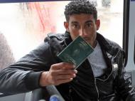 Líbia: estrangeiros de saída da Líbia (EPA/LUSA)