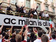 Celebrações do AC Milan (EPA/Daniel Dal Zennaro)