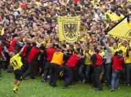 Celebrações do Borussia Dortmund (EPA/Friso Gentsch)