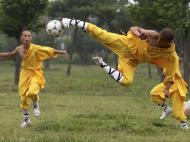 «Os jovens heróis de Shaolin» (REUTERS/Donald Chan)
