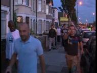 Londres: milícias na rua contra saqueadores