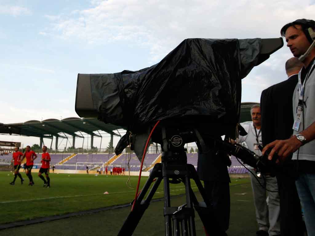 Transmissões de futebol na TV (foto Reuters)