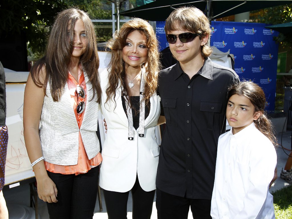 Filhos de Michael Jackson com a tia, La Toya (Reuters)