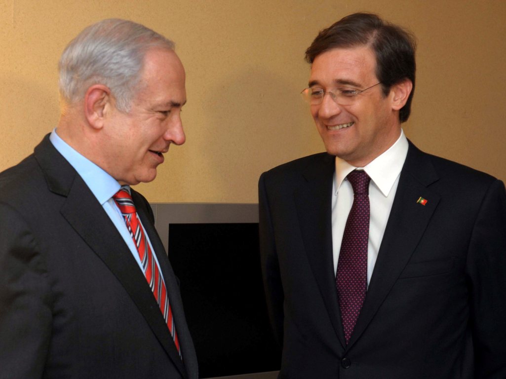 Passos Coelho e Benjamin Netanyahu (EPA/AVI OHAYON)