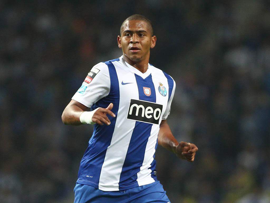 Walter: FC Porto recusa novo empréstimo ao Atl. Paranaense | MAISFUTEBOL