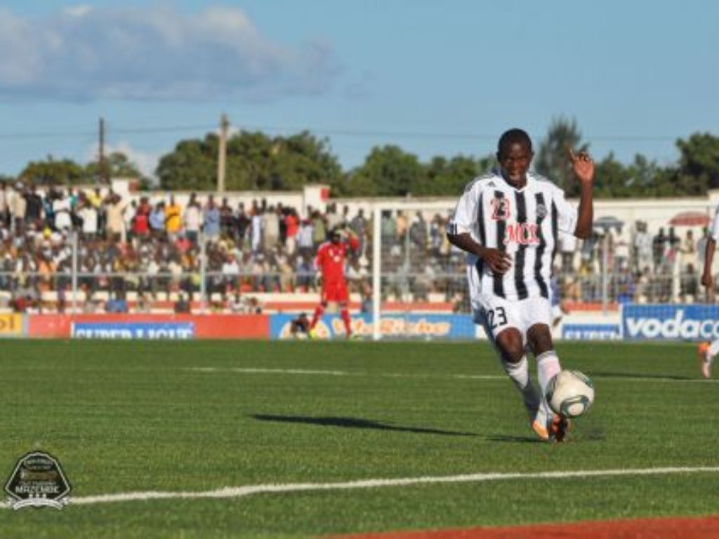 Emmanuel Mbola (site oficial do TP Mazembe)