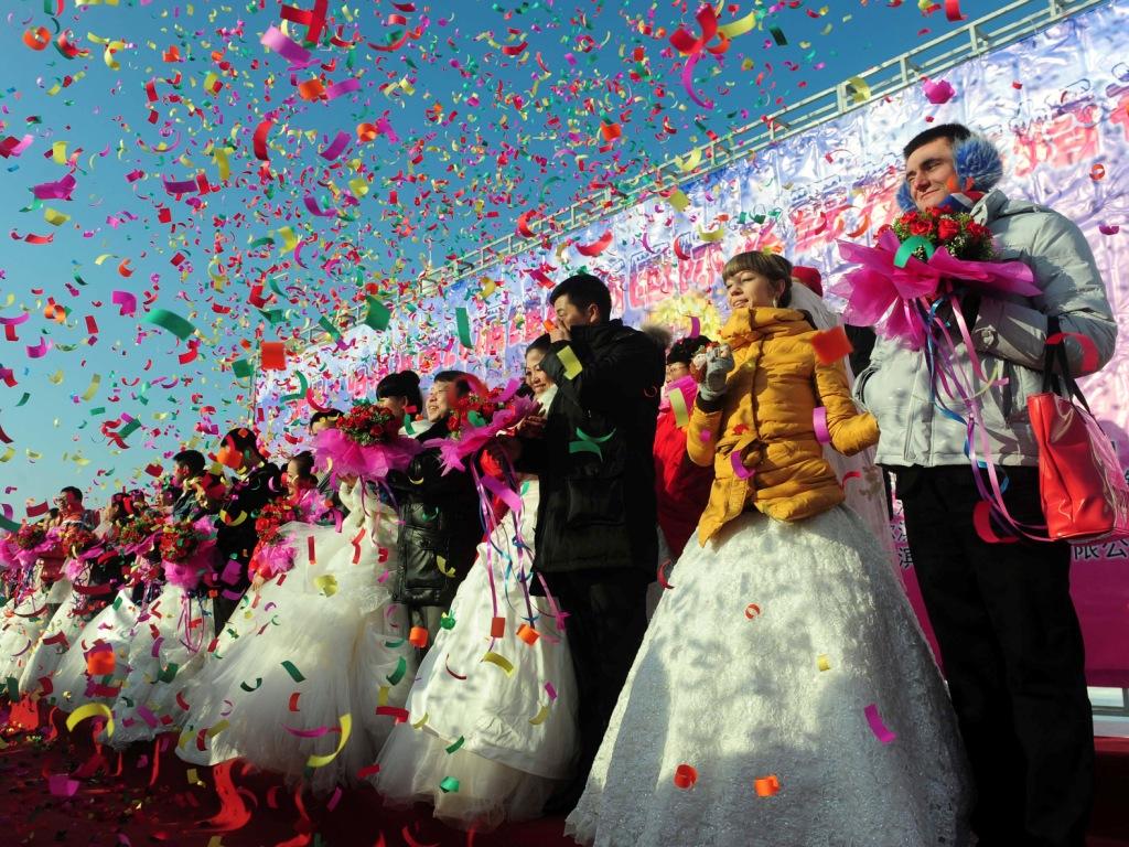 Noivos casaram-se no Festival Internacional de Harbin