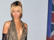 Rihanna na gala dos Brit Awards 2012 (EPA/DANIEL DEME)