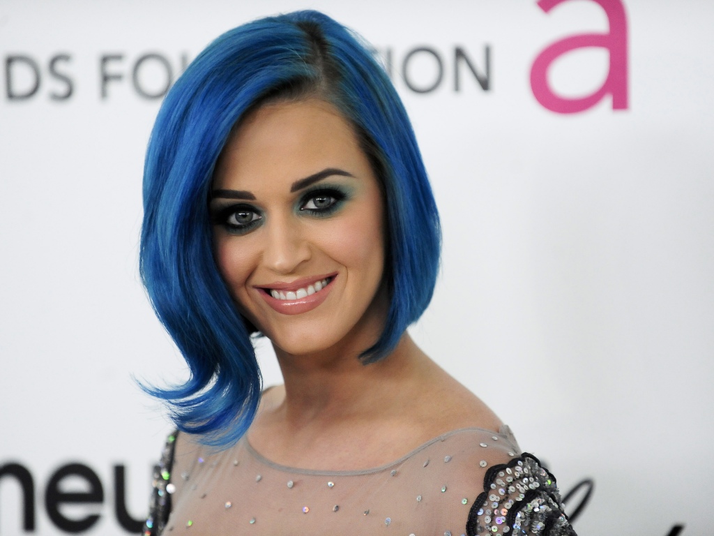 Katy Perry na festa da Elton John AIDS Foundation (Reuters)