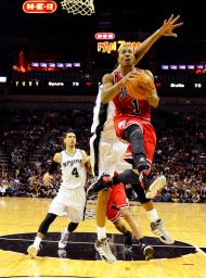 Derrick Rose cada vez mais líder dos Bulls [Foto: EPA]