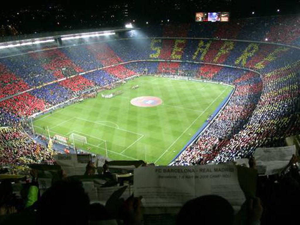 Camp Nou em dia de clássico