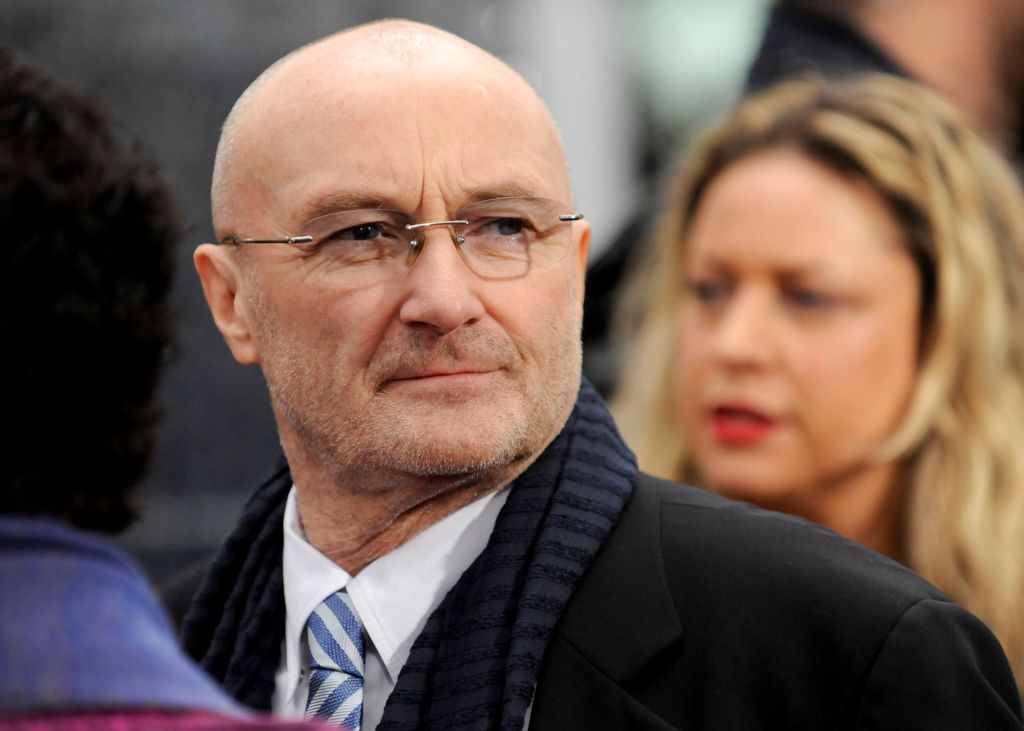 Com problemas de saúde, Phil Collins se despede dos palcos