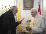 Papa encontra-se com Fidel Castro (Osservatore Romano/Reuters)