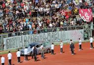 Morosini: homenagem no estádio do Livorno