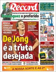 Record: Benfica atento à Holanda, Dominguez na equipa B do Sporting