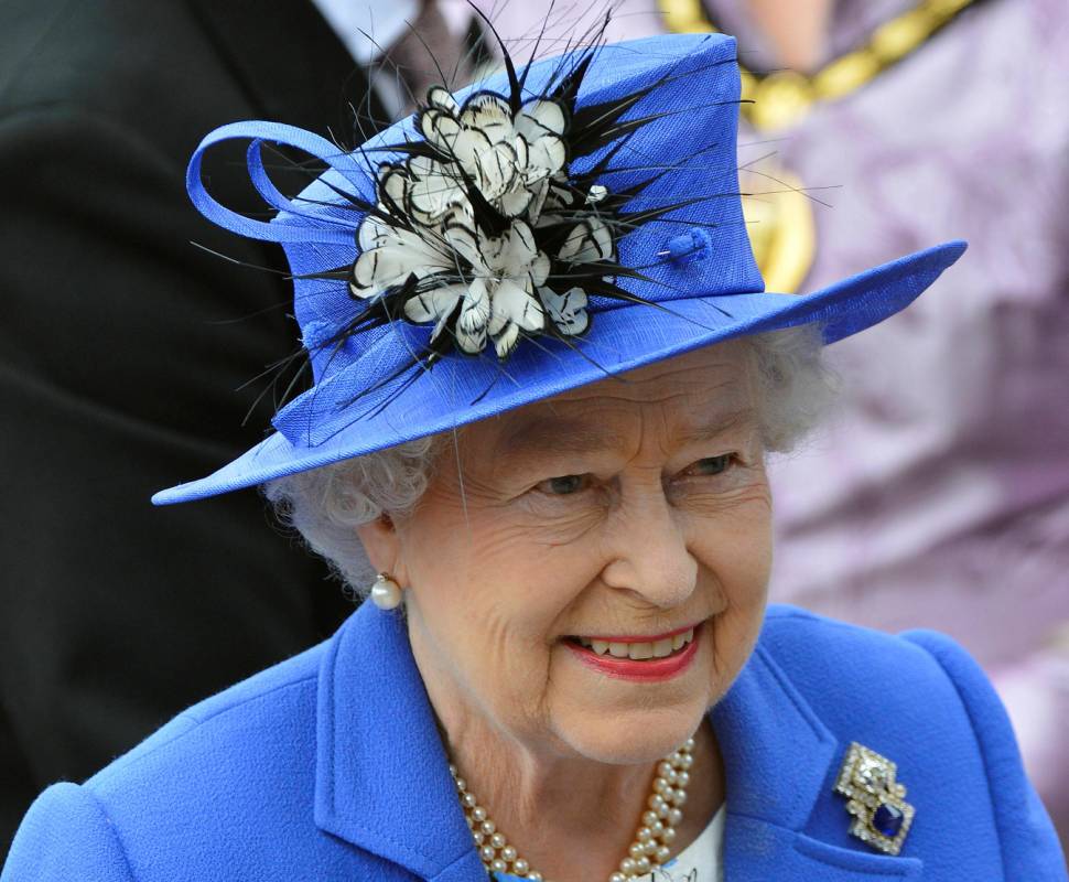 Rainha Isabel II assiste às corridas de cavalos de Epsom Fotos: Reuters