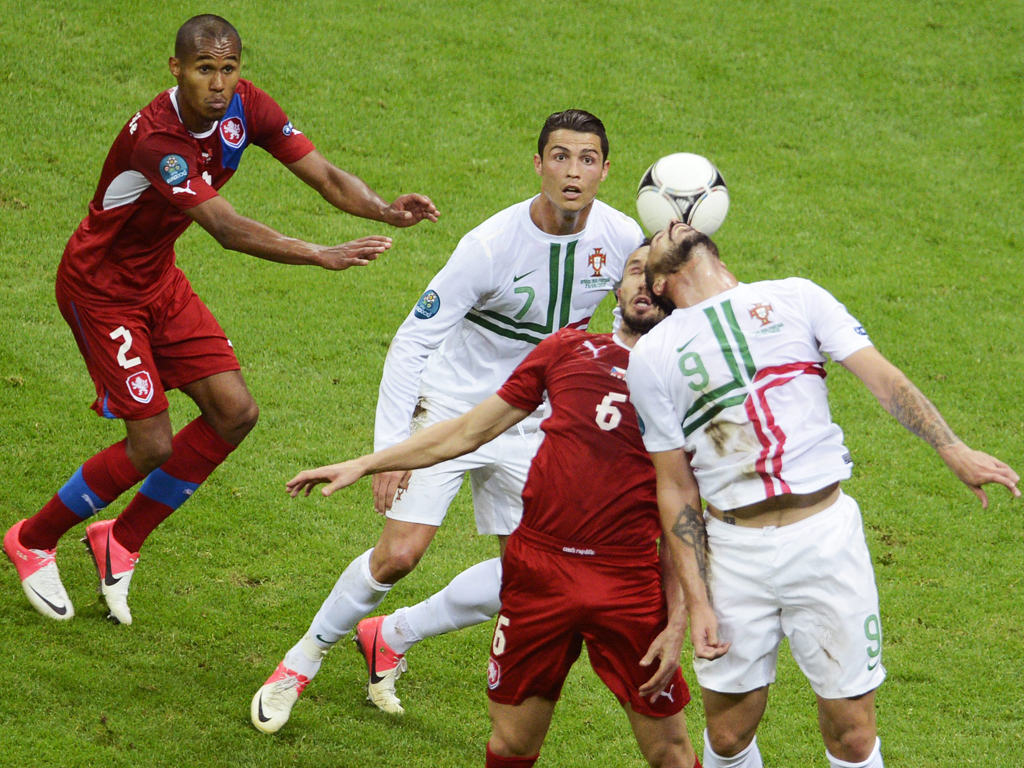 Euro 2012: República Checa vs Portugal (EPA)