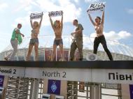 Ativistas da Femen voltam a atacar